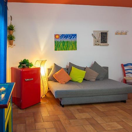Favolosa Casa Vacanza A チェファル エクステリア 写真